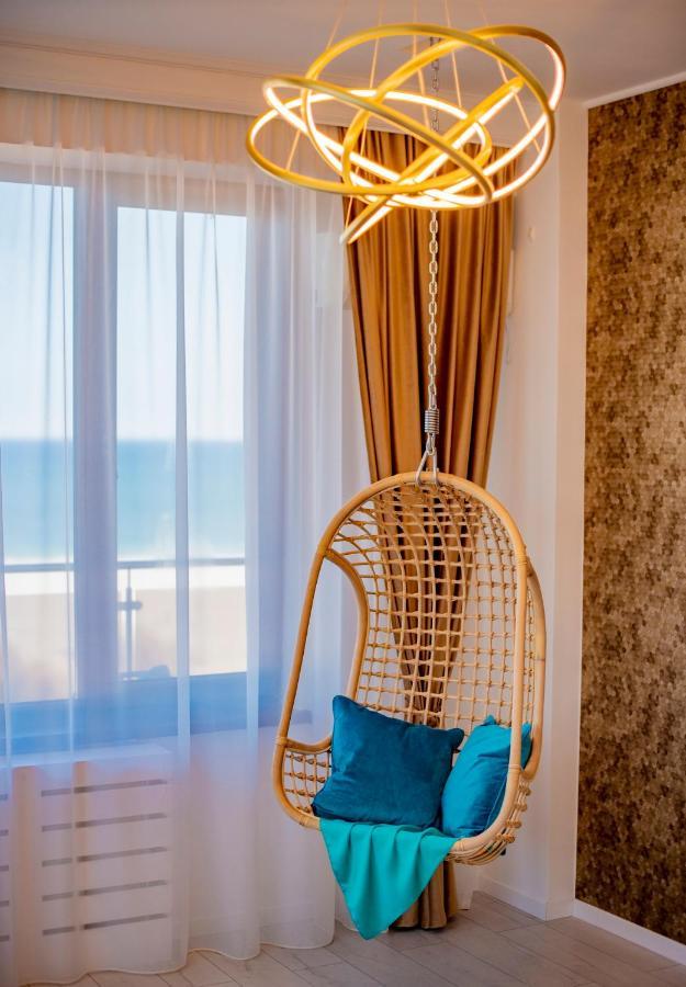 Апартаменты Summerland Luxury Velvet Front Sea View Мамая Экстерьер фото