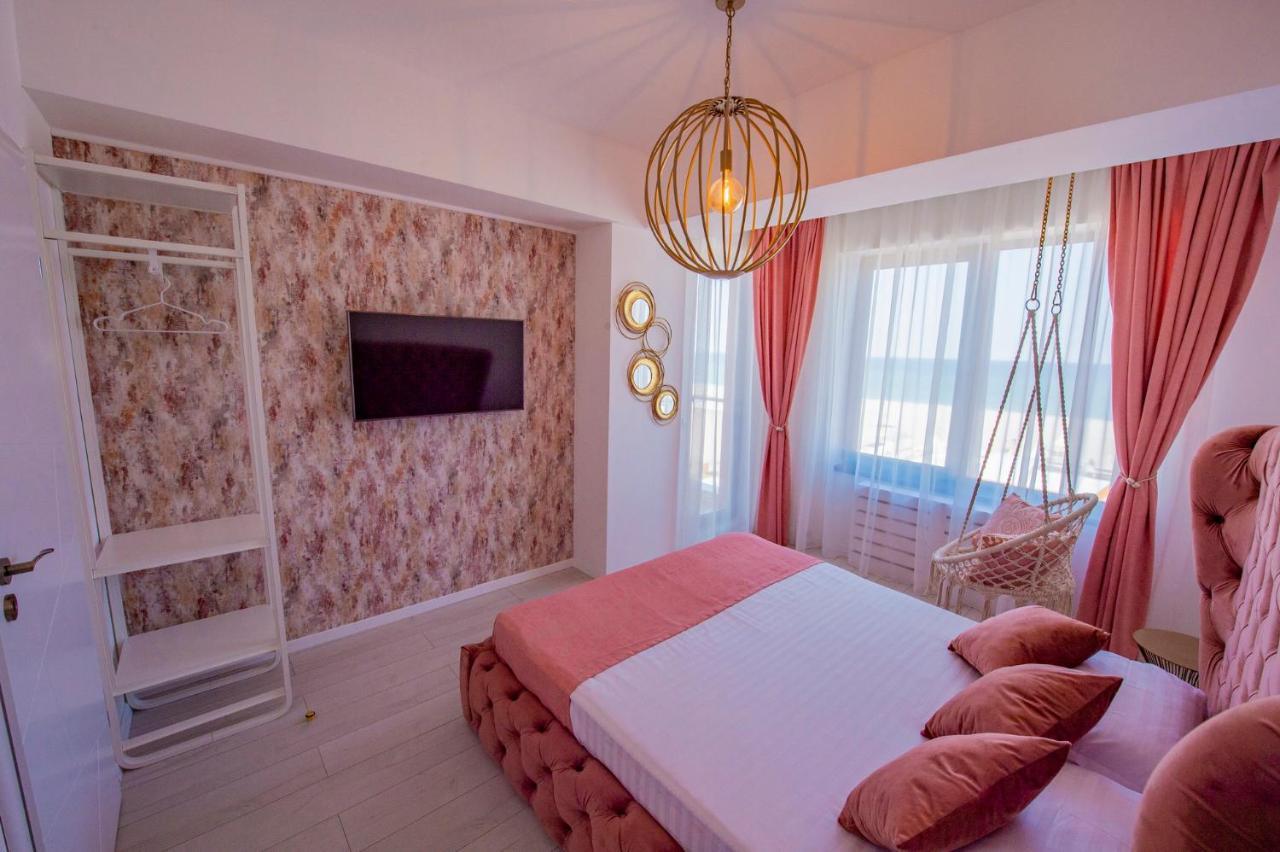 Апартаменты Summerland Luxury Velvet Front Sea View Мамая Экстерьер фото
