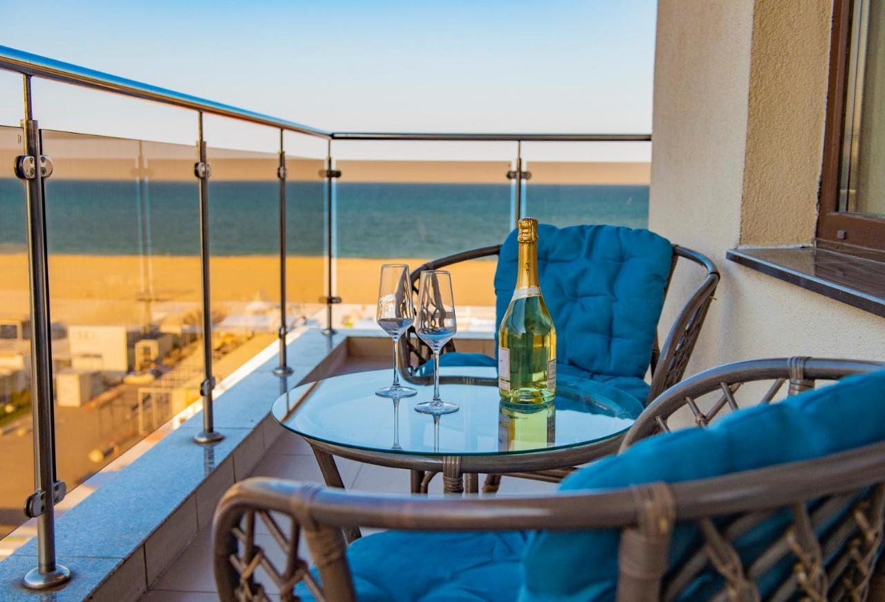 Апартаменты Summerland Luxury Velvet Front Sea View Мамая Экстерьер фото