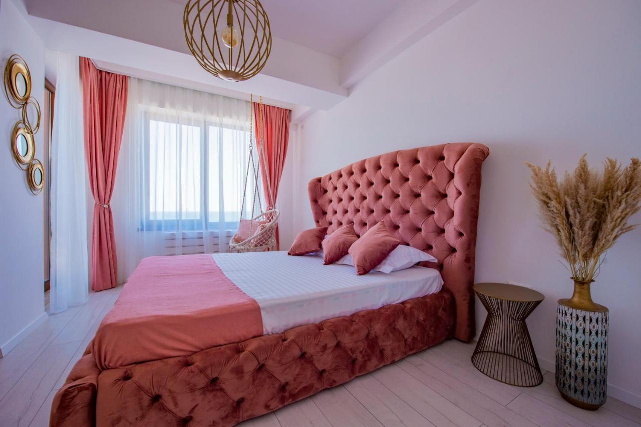 Апартаменты Summerland Luxury Velvet Front Sea View Мамая Экстерьер фото