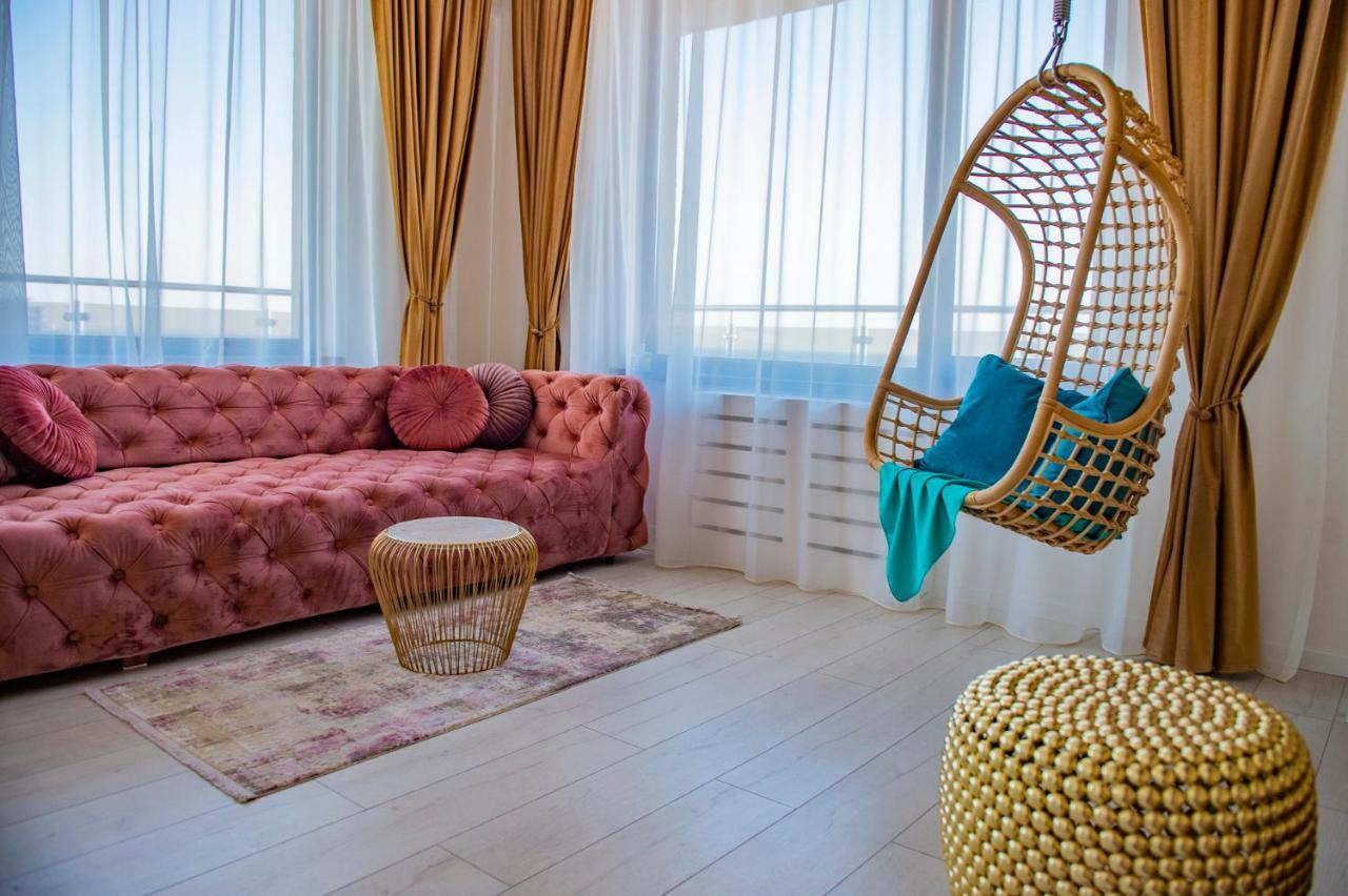 Апартаменты Summerland Luxury Velvet Front Sea View Мамая Экстерьер фото